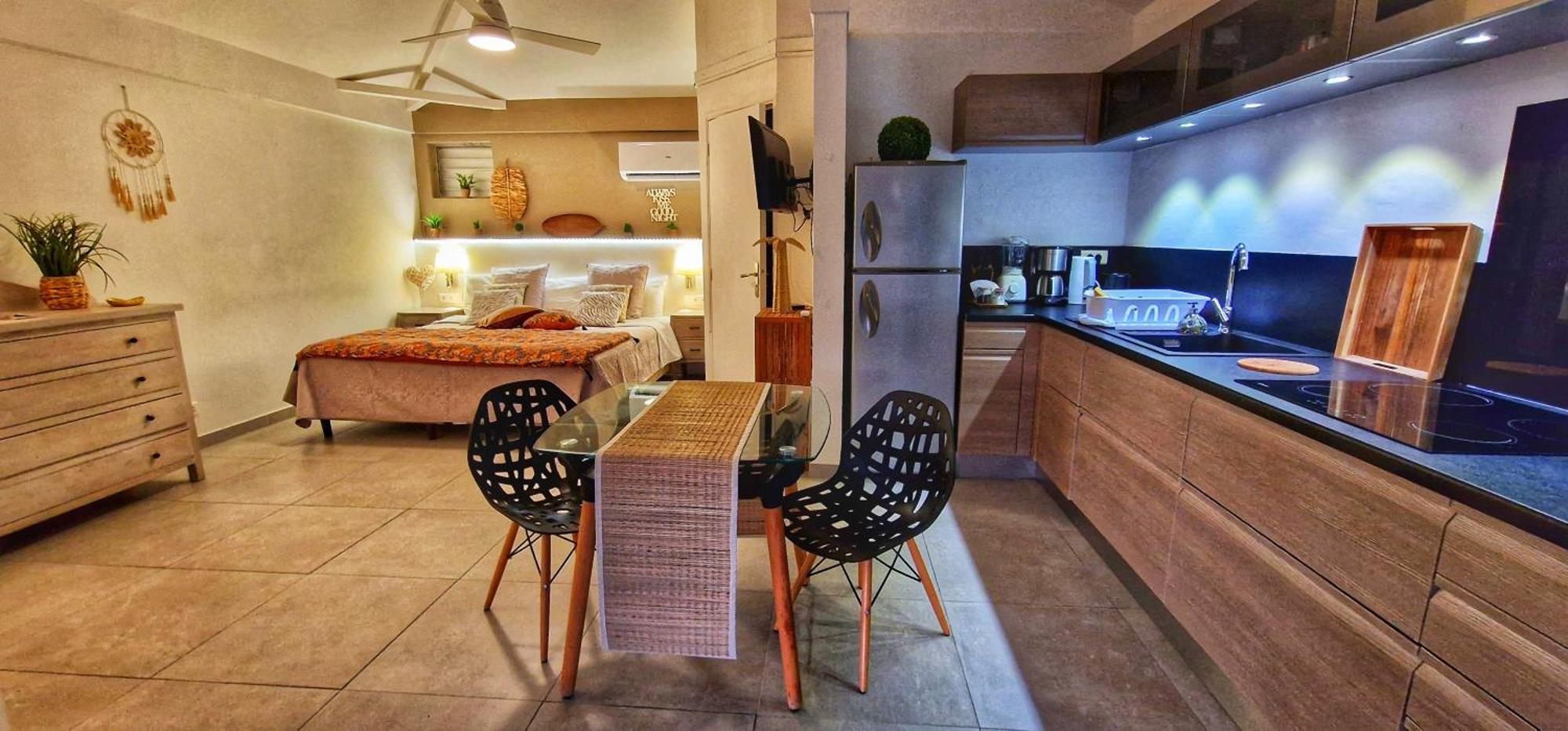 Les Balcons D'Oyster Pond Hotel Quarter of Orleans ภายนอก รูปภาพ
