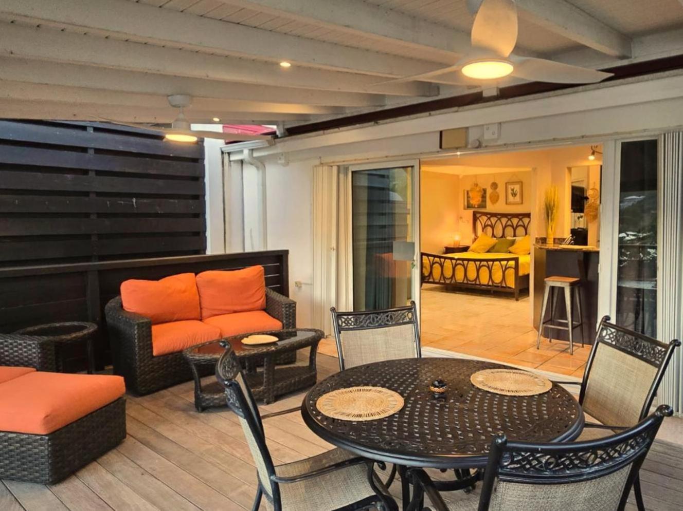 Les Balcons D'Oyster Pond Hotel Quarter of Orleans ภายนอก รูปภาพ