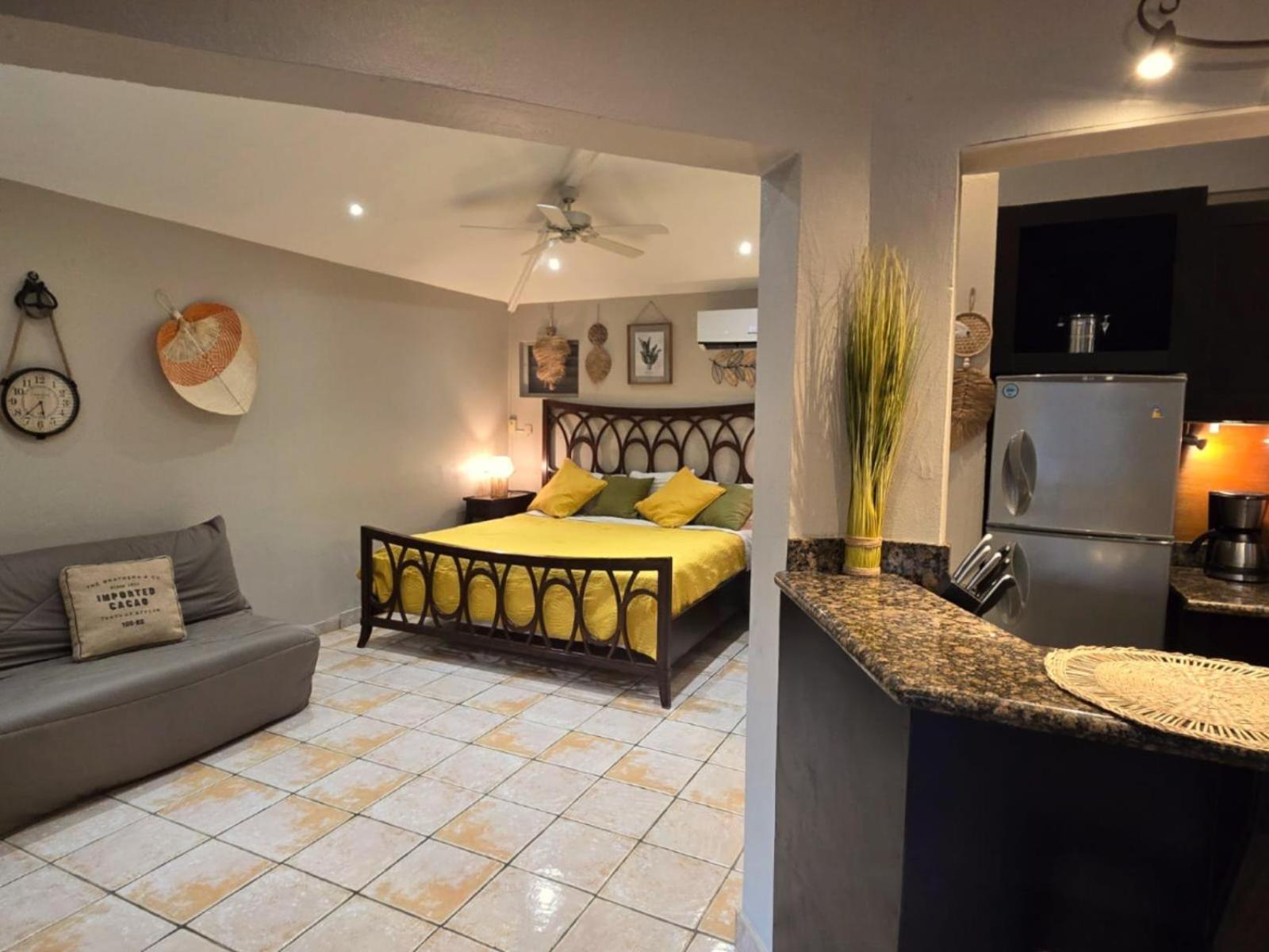 Les Balcons D'Oyster Pond Hotel Quarter of Orleans ภายนอก รูปภาพ